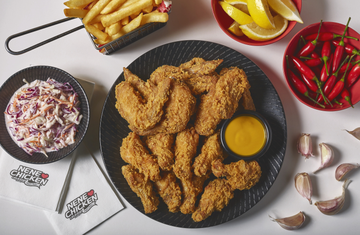 NeNe Chicken Banner